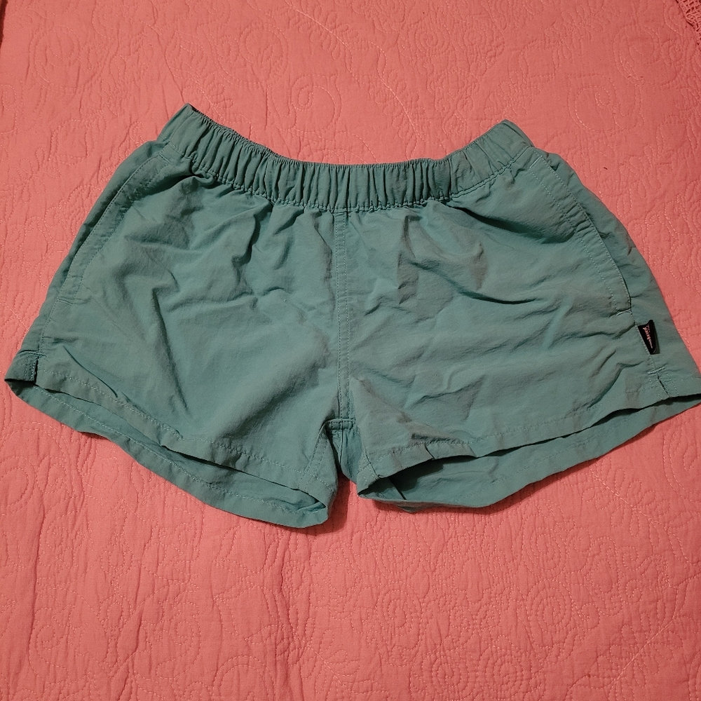 COPY - Patagonia Barely Baggies Shorts size Small